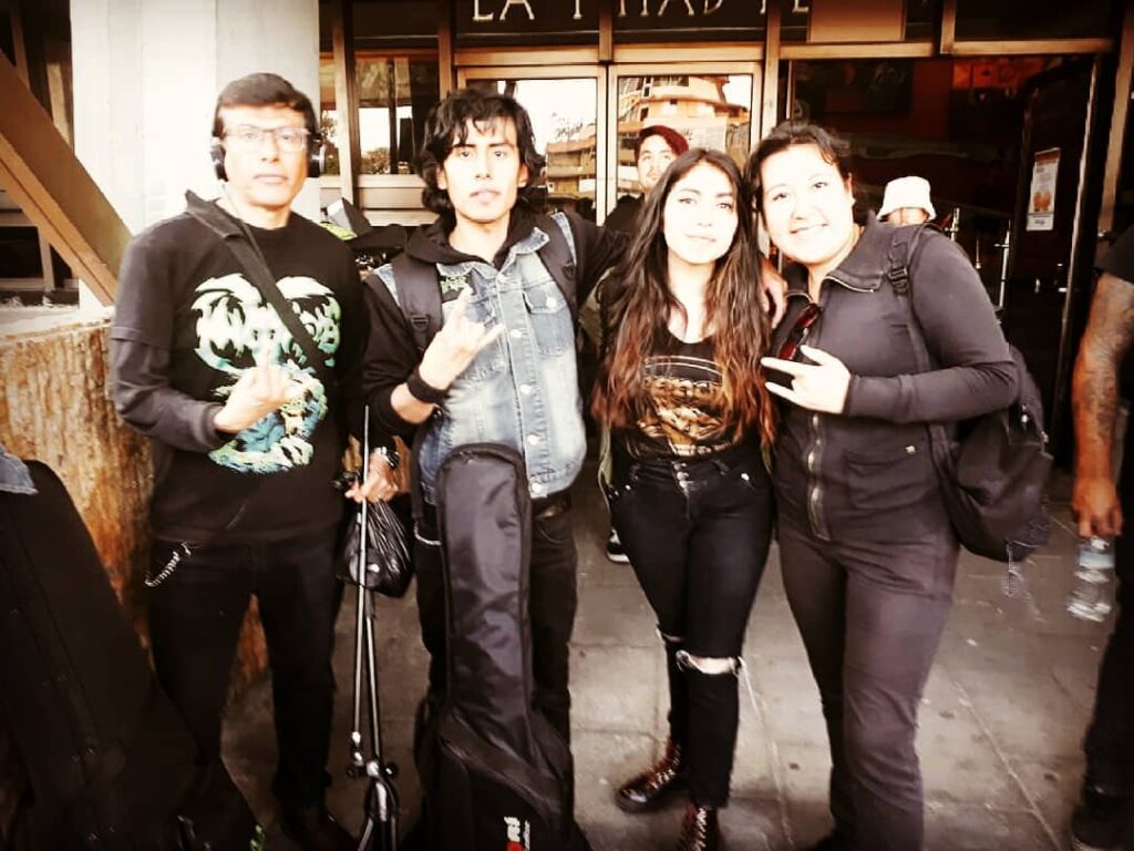 37766495_1750623298381453_7348581918381703168_n